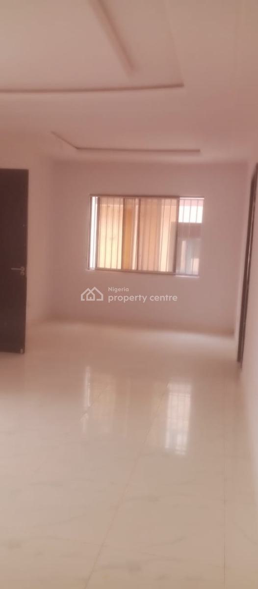 2 Units  in Compound 3 Bedrooms Bungalow and 4 Bedrooms Semi  Detached, Inside at Estate, Jakande, Lekki, Lagos, Semi-detached Duplex for Rent