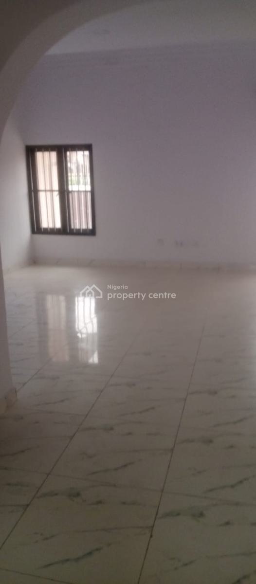 2 Units  in Compound 3 Bedrooms Bungalow and 4 Bedrooms Semi  Detached, Inside at Estate, Jakande, Lekki, Lagos, Semi-detached Duplex for Rent