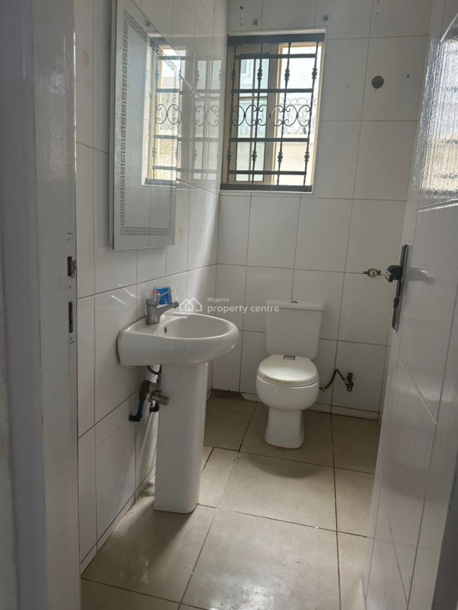 2 Bedroom Flat, Off Freedom Way Lekki Phase 1,lekki Lagos, Lekki Phase 1, Lekki, Lagos, Flat / Apartment for Rent