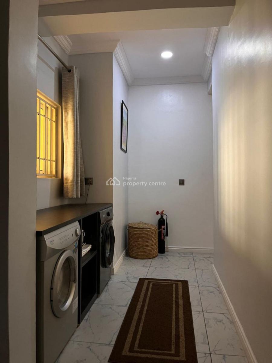 Luxury 3 Bedroom Apartment with Excellent Facilities, Yaba Lagos, Yaba, Lagos, Flat / Apartment Short Let