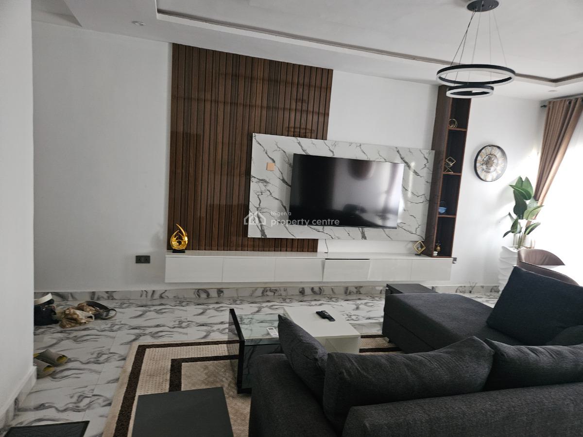 Brandnew Furnished 3 Bedroom Flat, Lugbe District, Abuja, Flat / Apartment Short Let