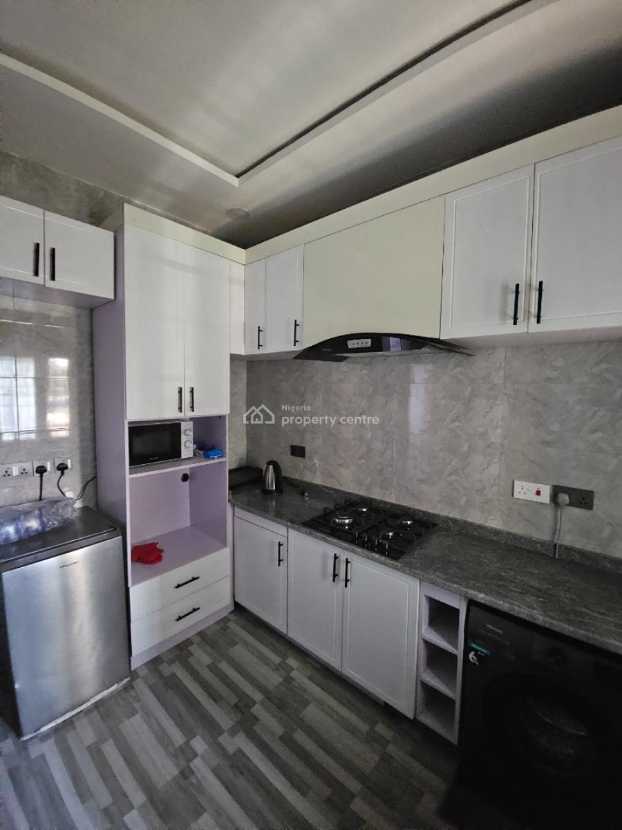 Brandnew Furnished 3 Bedroom Flat, Lugbe District, Abuja, Flat / Apartment Short Let