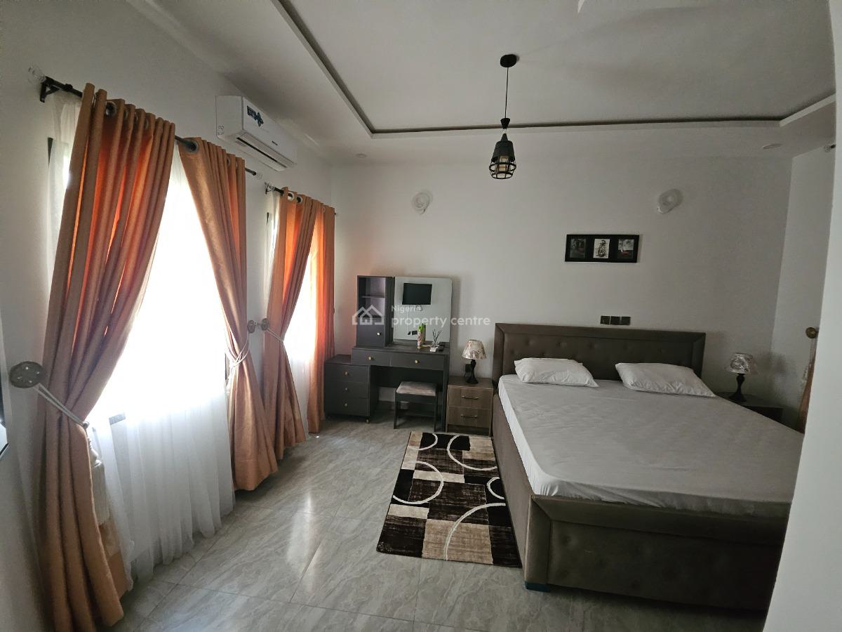 Brandnew Furnished 3 Bedroom Flat, Lugbe District, Abuja, Flat / Apartment Short Let