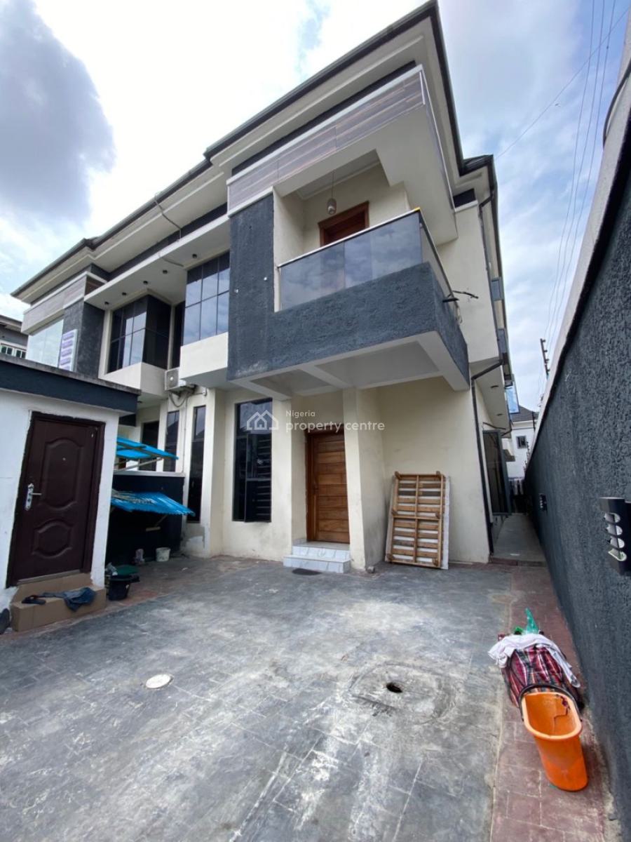 Commercial Four Bedroom Semi Detached House, Chevron Lekki, Lekki Phase 2, Lekki, Lagos, Semi-detached Duplex for Rent