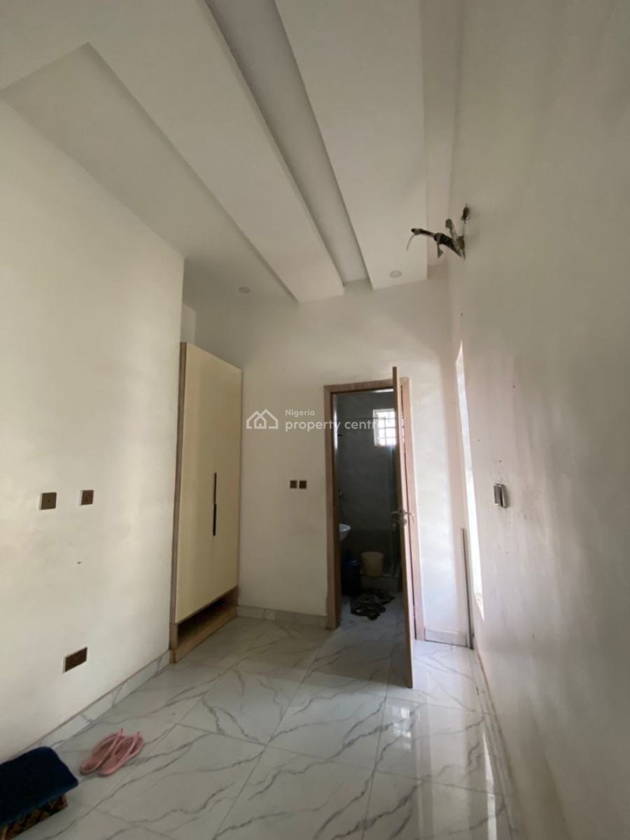 Commercial Four Bedroom Semi Detached House, Chevron Lekki, Lekki Phase 2, Lekki, Lagos, Semi-detached Duplex for Rent