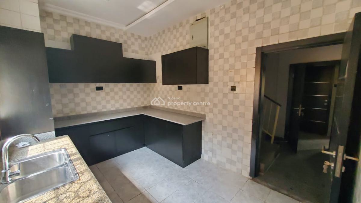 Spacious and  Newly Renovated 4 Bedroom Terraces   Duplex, Off Fola Osibo, Lekki Phase 1, Lekki, Lagos, House for Rent