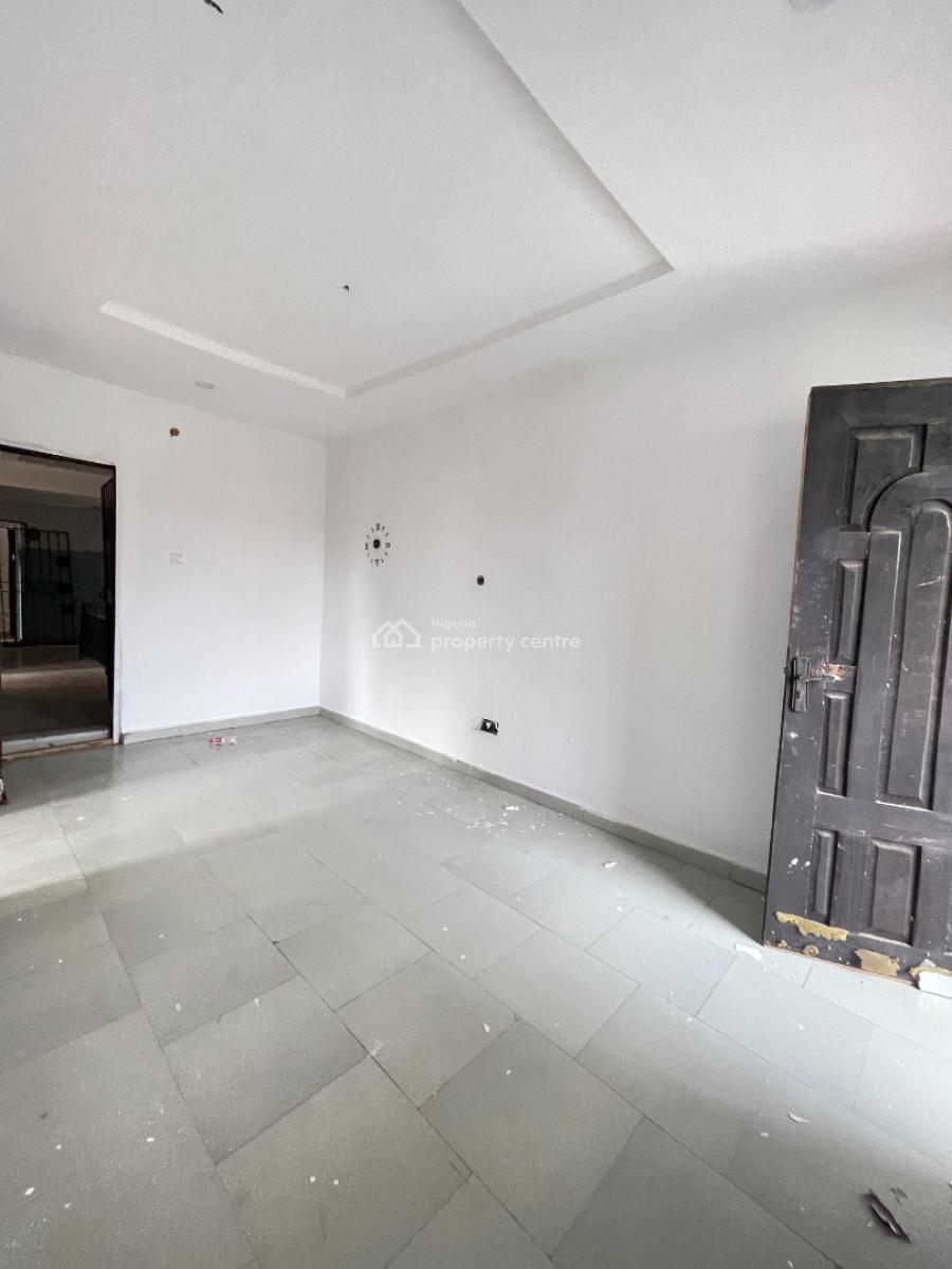 Mini Flats Upstairs, Located Inside an Estate,good Road,, Sangotedo, Ajah, Lagos, Mini Flat (room and Parlour) for Rent
