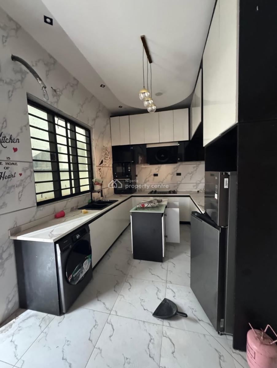 Beautiful 4 Bedroom Fully Detached Duplex with a Bq, Chevron Lekki, Lekki, Lagos, Detached Duplex for Rent
