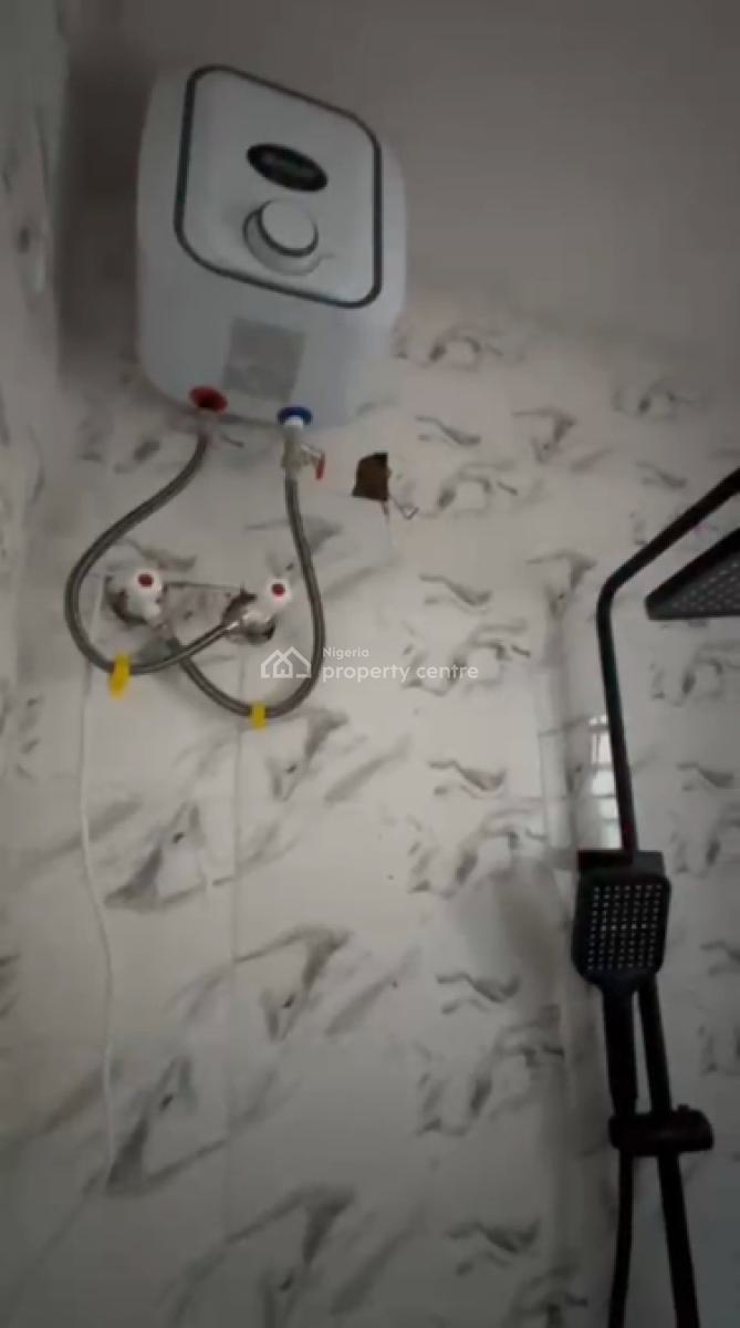 Specious Standard Miniflat, Yaba, Shomolu, Lagos, Mini Flat (room and Parlour) for Rent