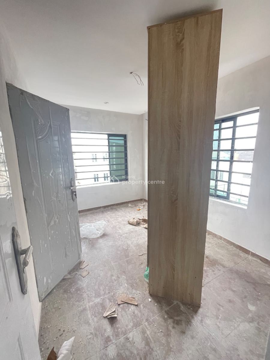 Luxury Brand New Mini Flats Upstairs,comes with Pool and Gym, Located Inside an Estate,good Road,interlocked,clean Water, Abijo, Lekki, Lagos, Mini Flat (room and Parlour) for Rent