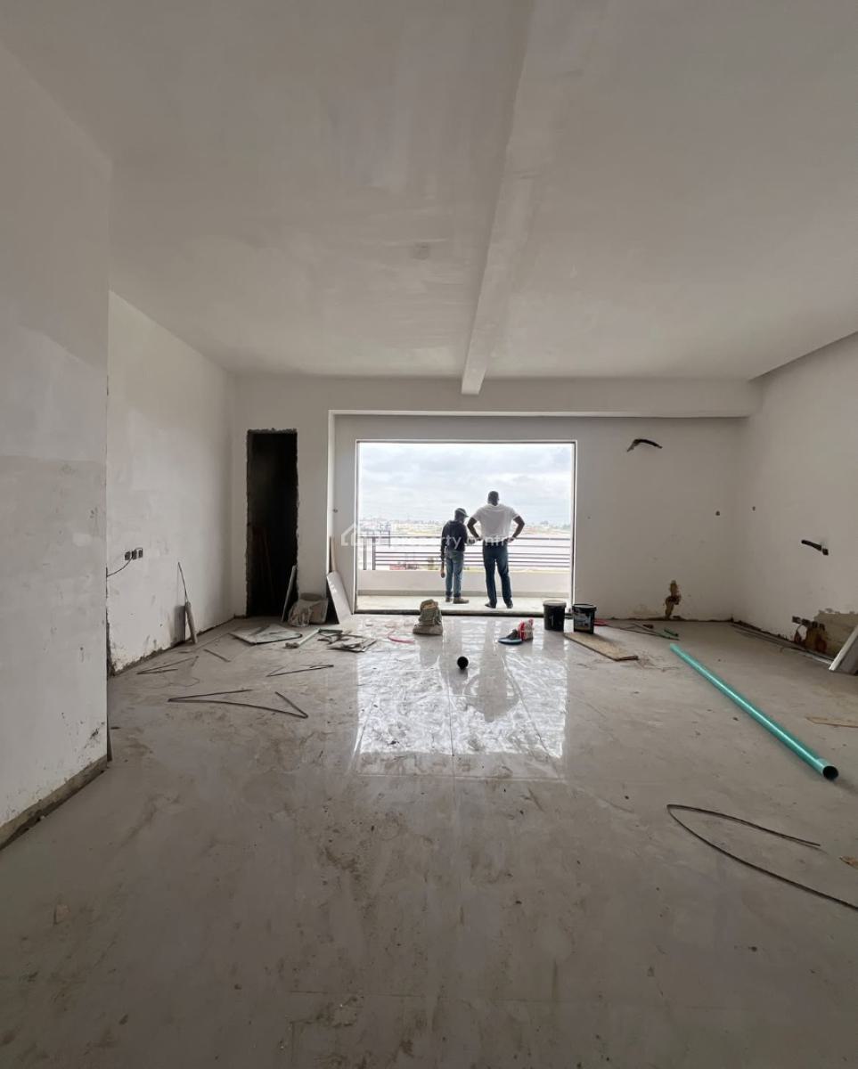 2 Bedroom Flat with Bq, Admiralty Way, Lekki Phase 1, Lekki, Lagos, Flat / Apartment for Sale