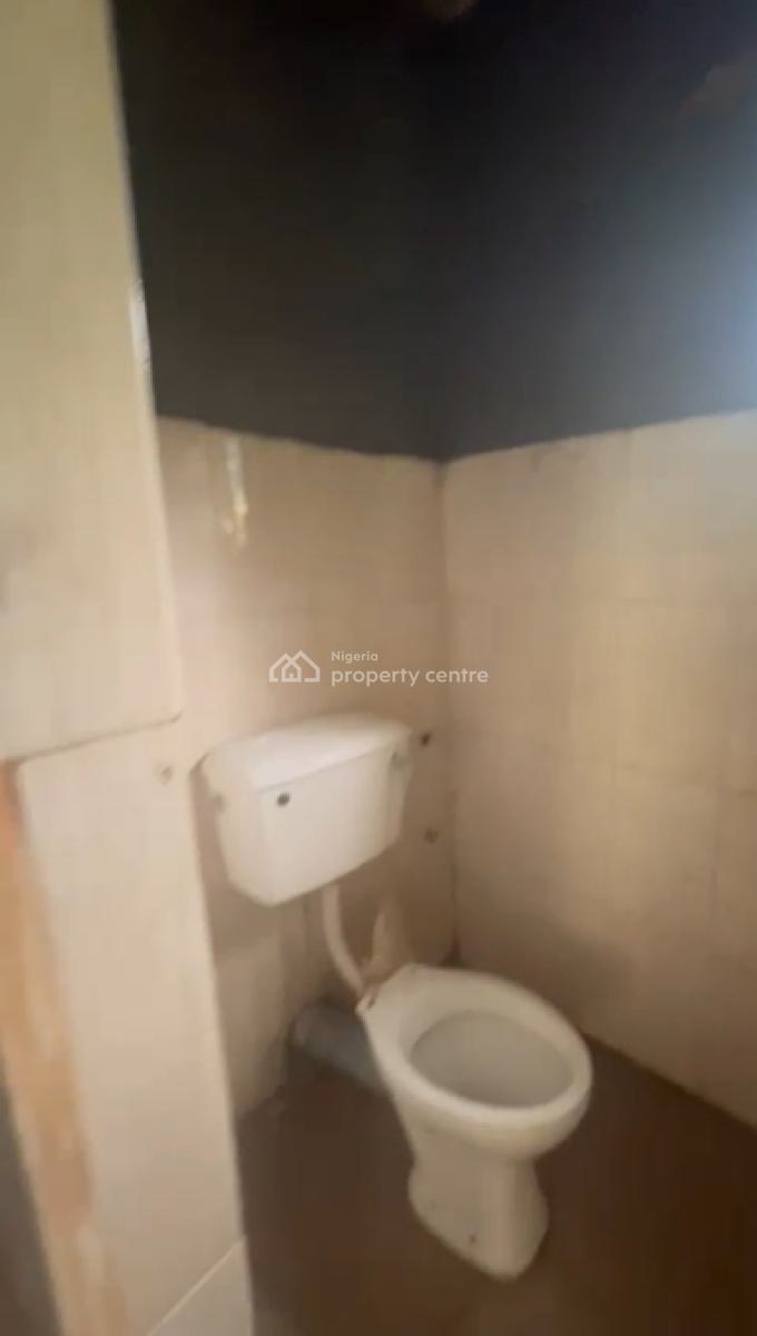 Specious and Neatly Used Standard Room Self-contain, Abule Ijesha, Yaba, Lagos, Self Contain (single Rooms) for Rent