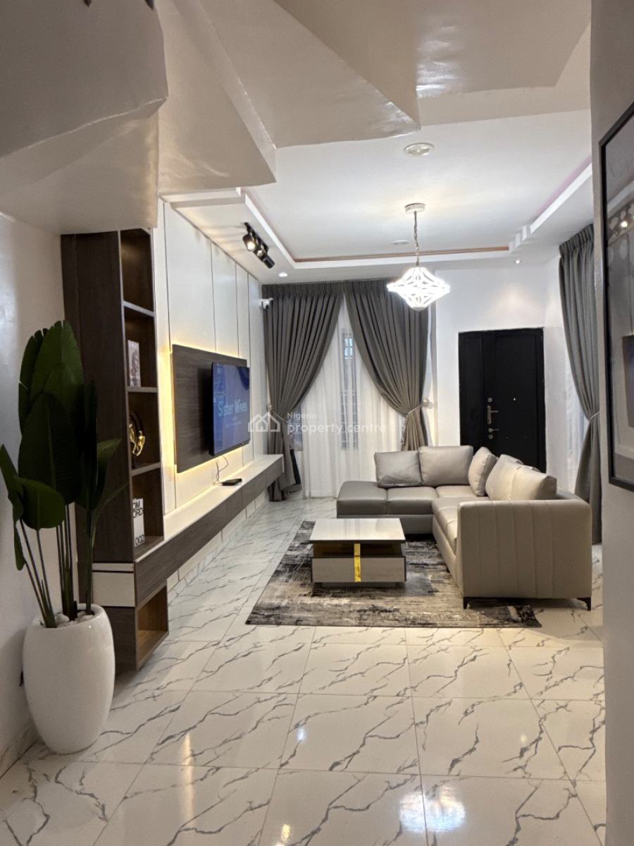 Luxury Room in a 4 Bedroom Duplex, Chevron, Lekki, Lagos, Mini Flat (room and Parlour) Short Let