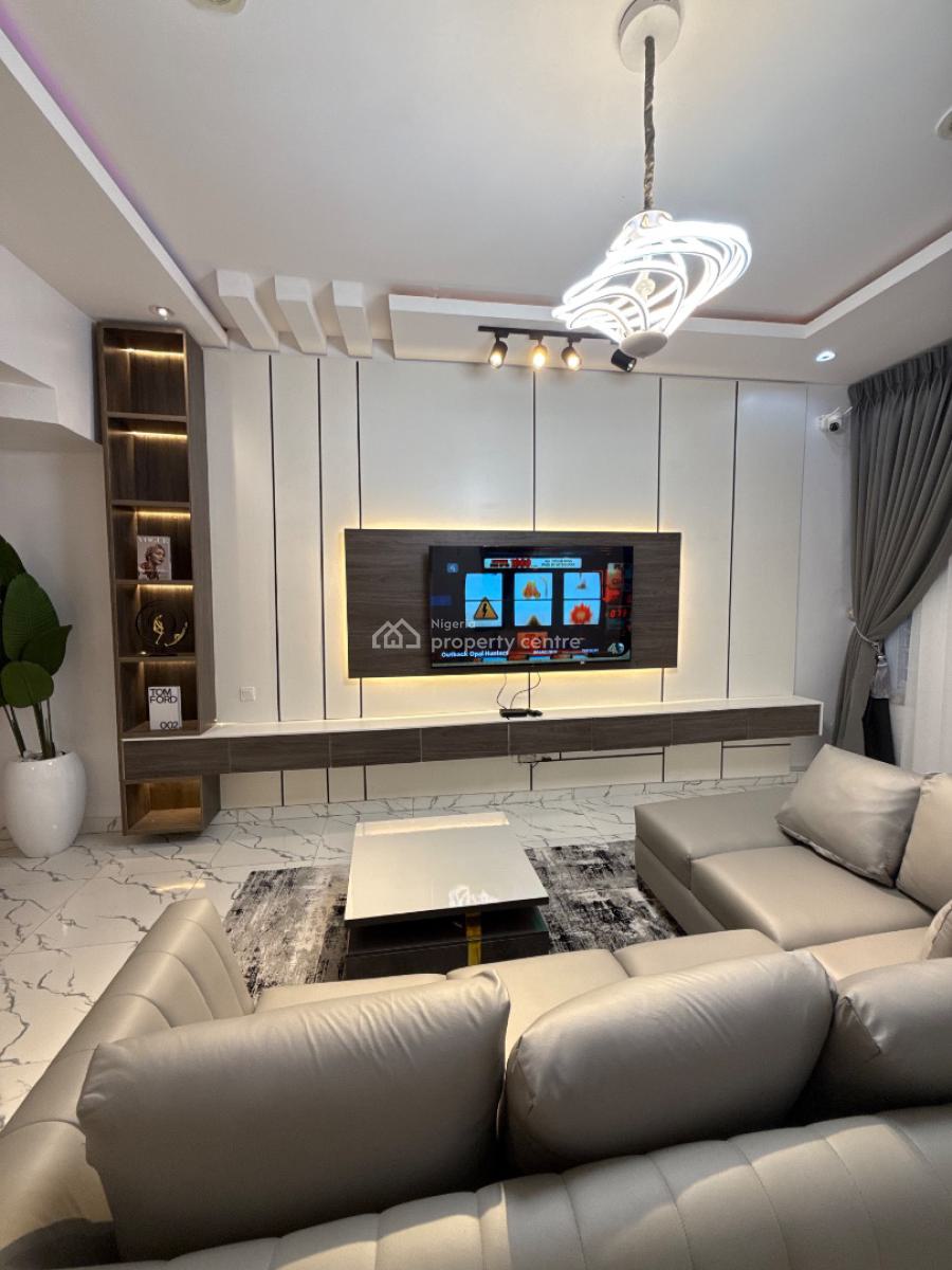 Luxury Room in a 4 Bedroom Duplex, Chevron, Lekki, Lagos, Mini Flat (room and Parlour) Short Let