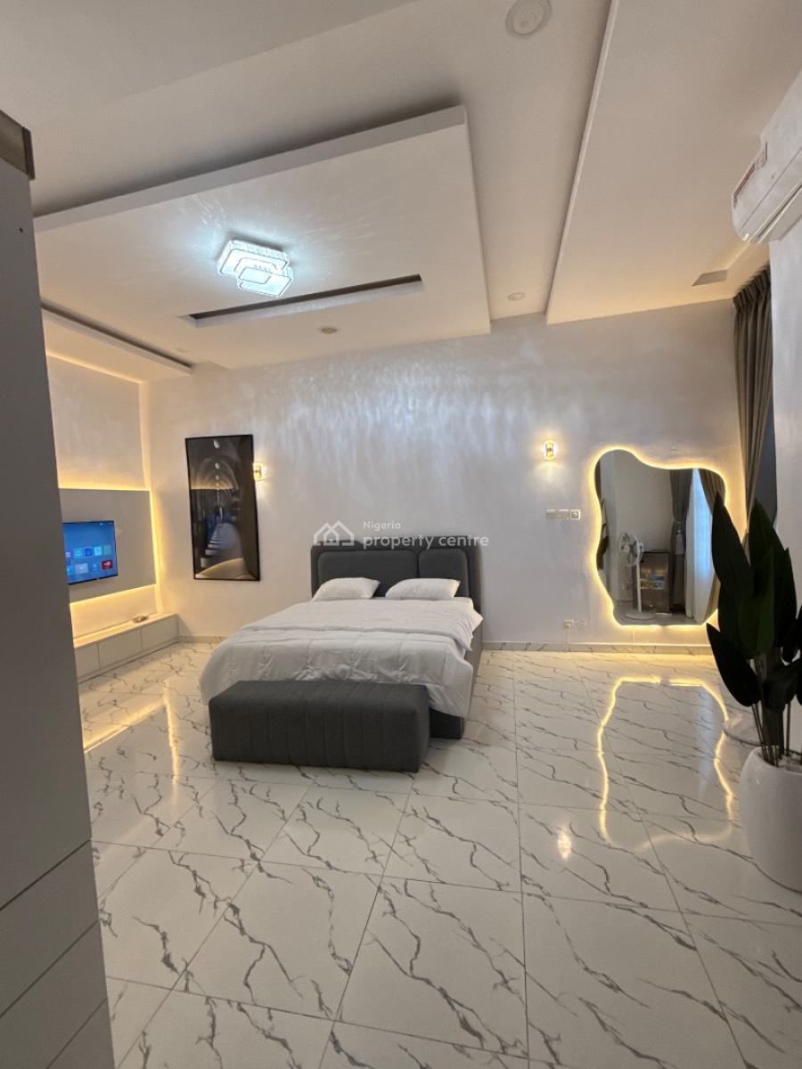 Luxury Room in a 4 Bedroom Duplex, Chevron, Lekki, Lagos, Mini Flat (room and Parlour) Short Let