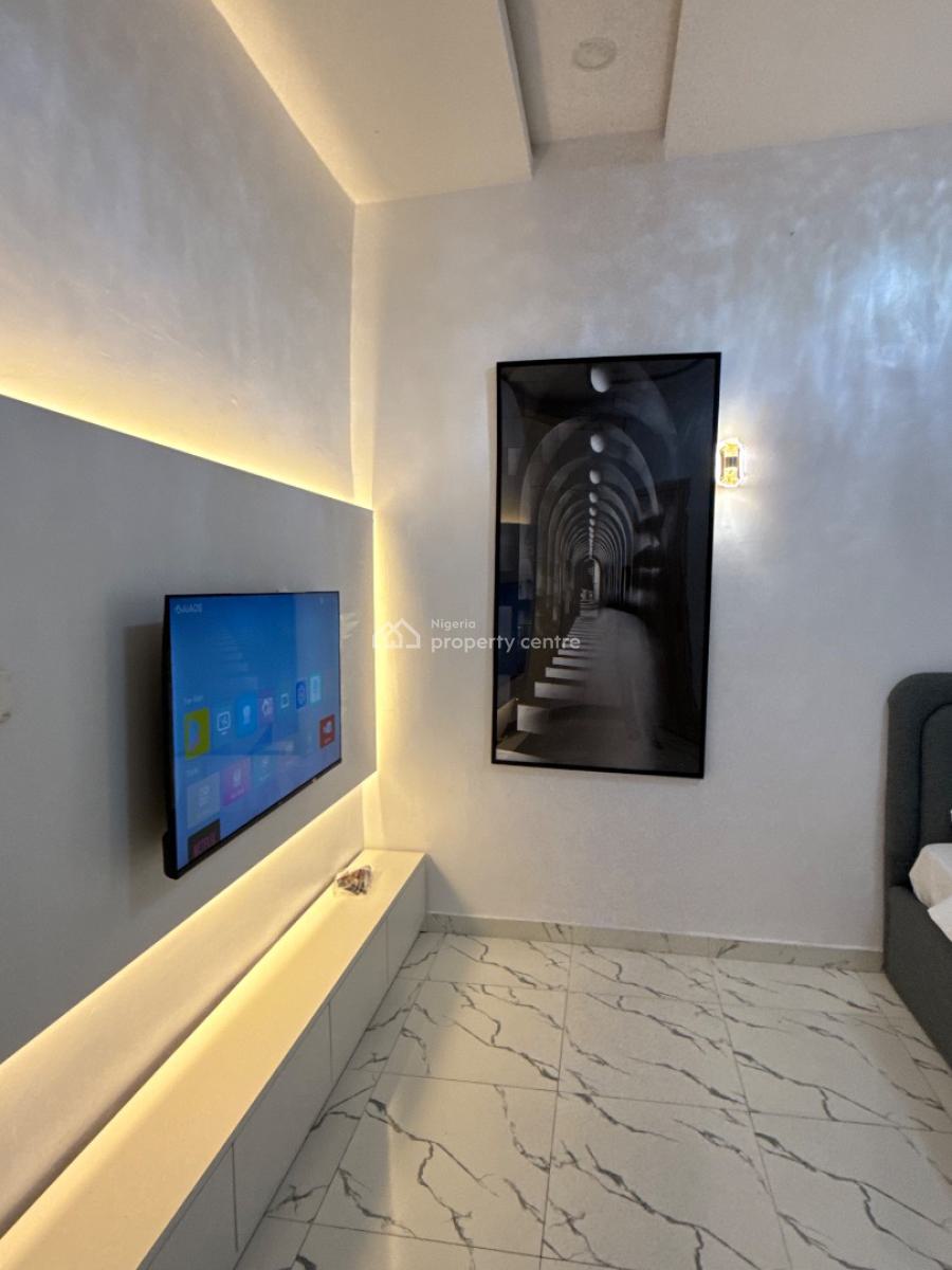 Luxury Room in a 4 Bedroom Duplex, Chevron, Lekki, Lagos, Mini Flat (room and Parlour) Short Let