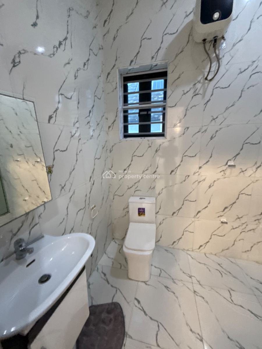Luxury Room in a 4 Bedroom Duplex, Chevron, Lekki, Lagos, Mini Flat (room and Parlour) Short Let