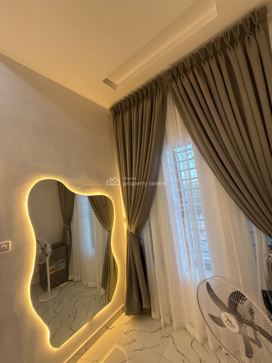 Luxury Room in a 4 Bedroom Duplex, Chevron, Lekki, Lagos, Mini Flat (room and Parlour) Short Let