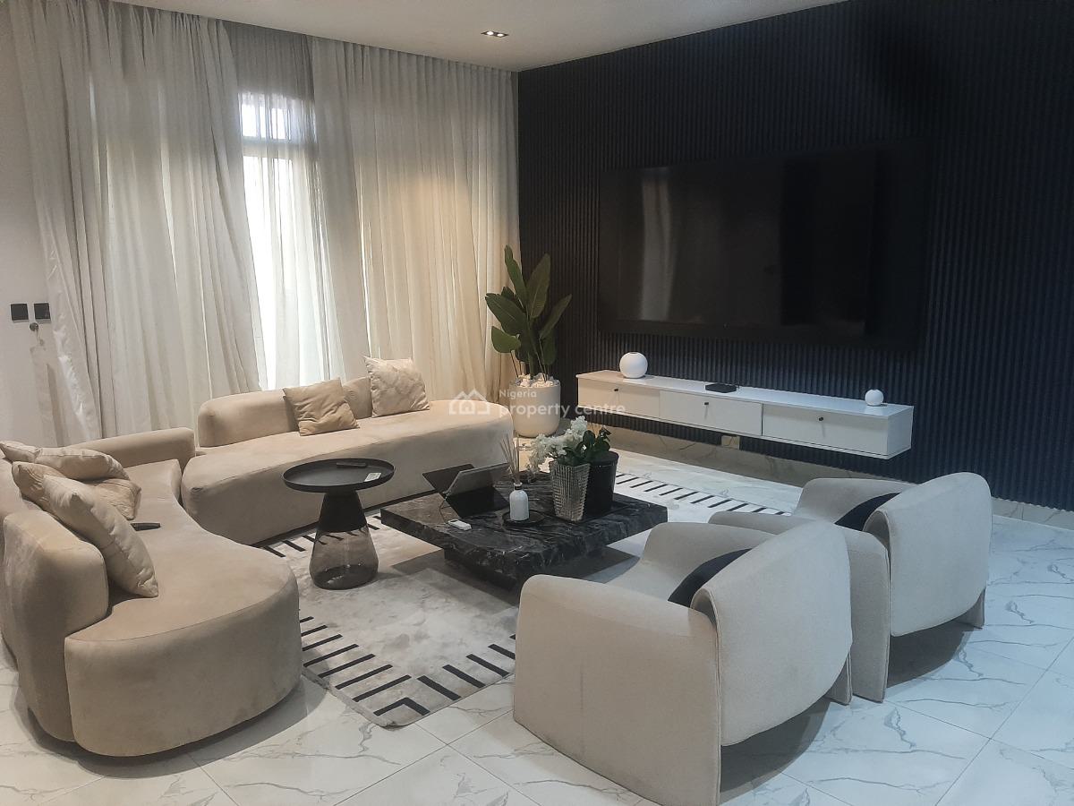 Furnished and Serviced 2 Bedroom En-suite Pentfloor Flat with Fully Fi, Lekki Phase 1, Lekki, Lagos, Flat / Apartment for Rent
