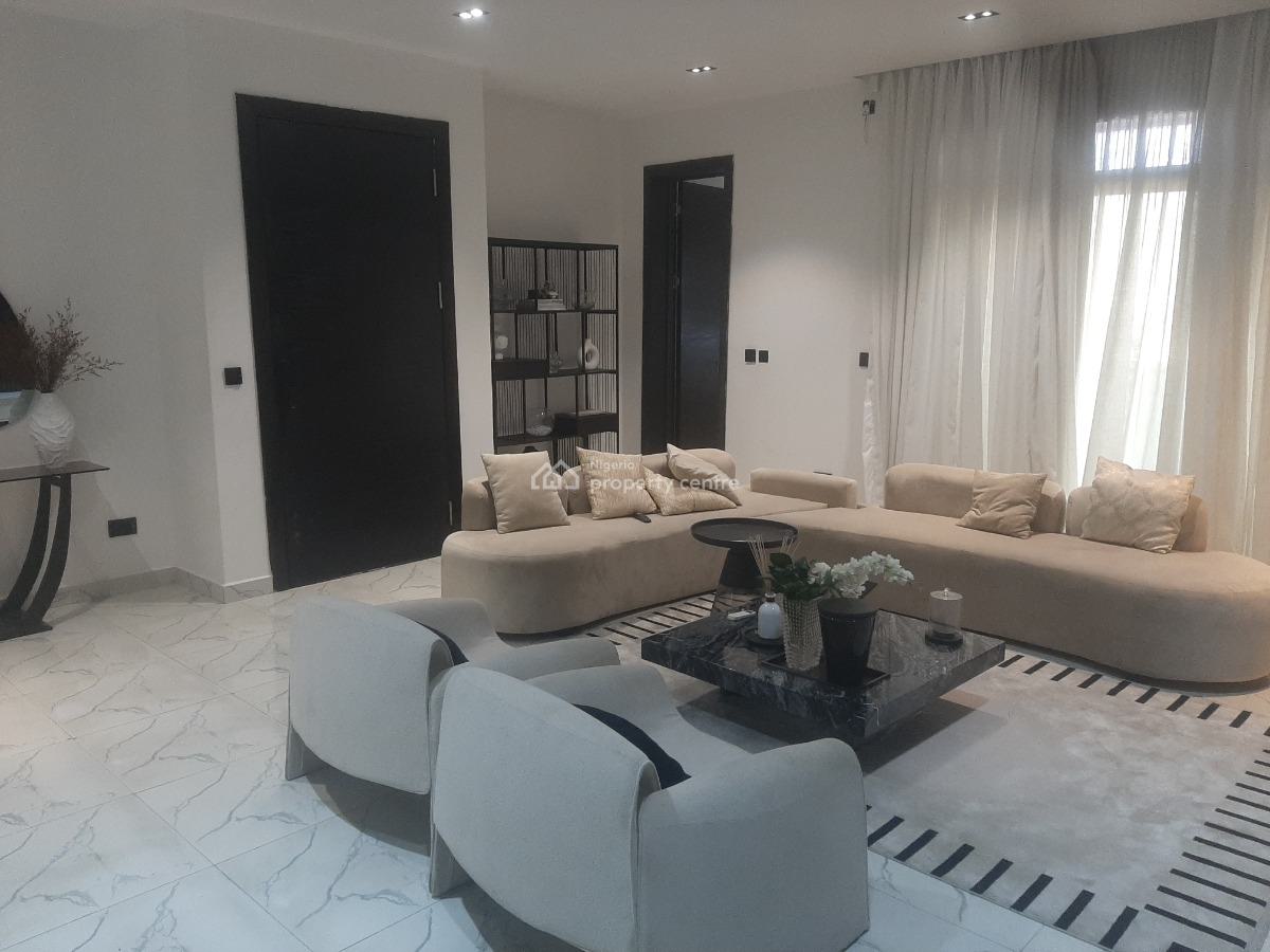 Furnished and Serviced 2 Bedroom En-suite Pentfloor Flat with Fully Fi, Lekki Phase 1, Lekki, Lagos, Flat / Apartment for Rent