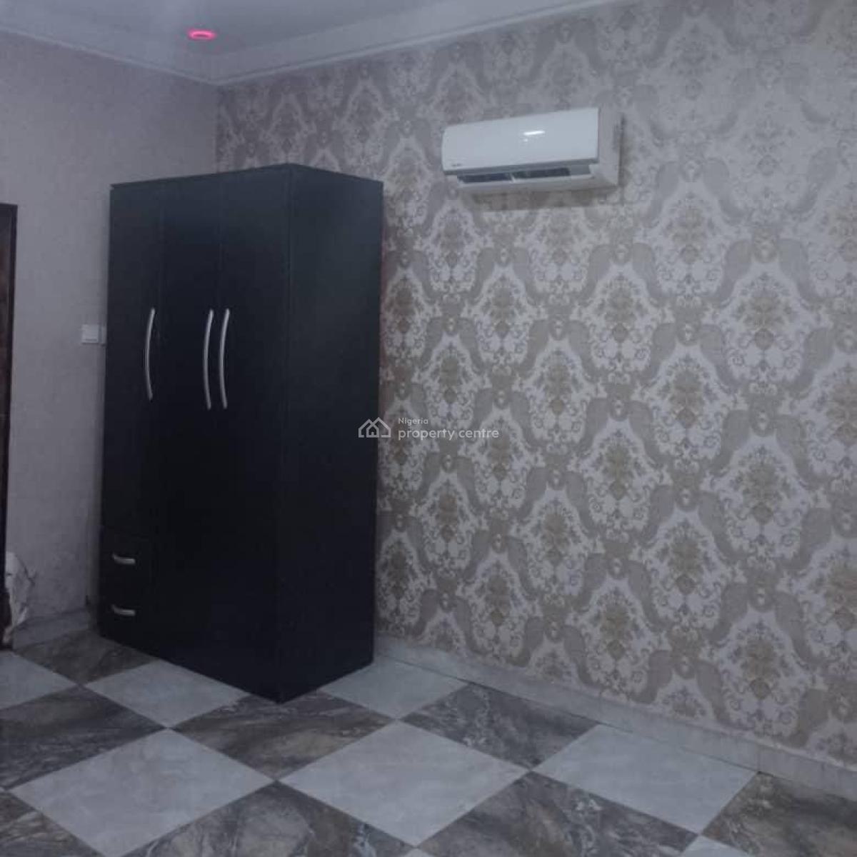 Standard Serviced 2-bedroom Flat, Gwarinpa Main, Gwarinpa, Abuja, Flat / Apartment for Rent