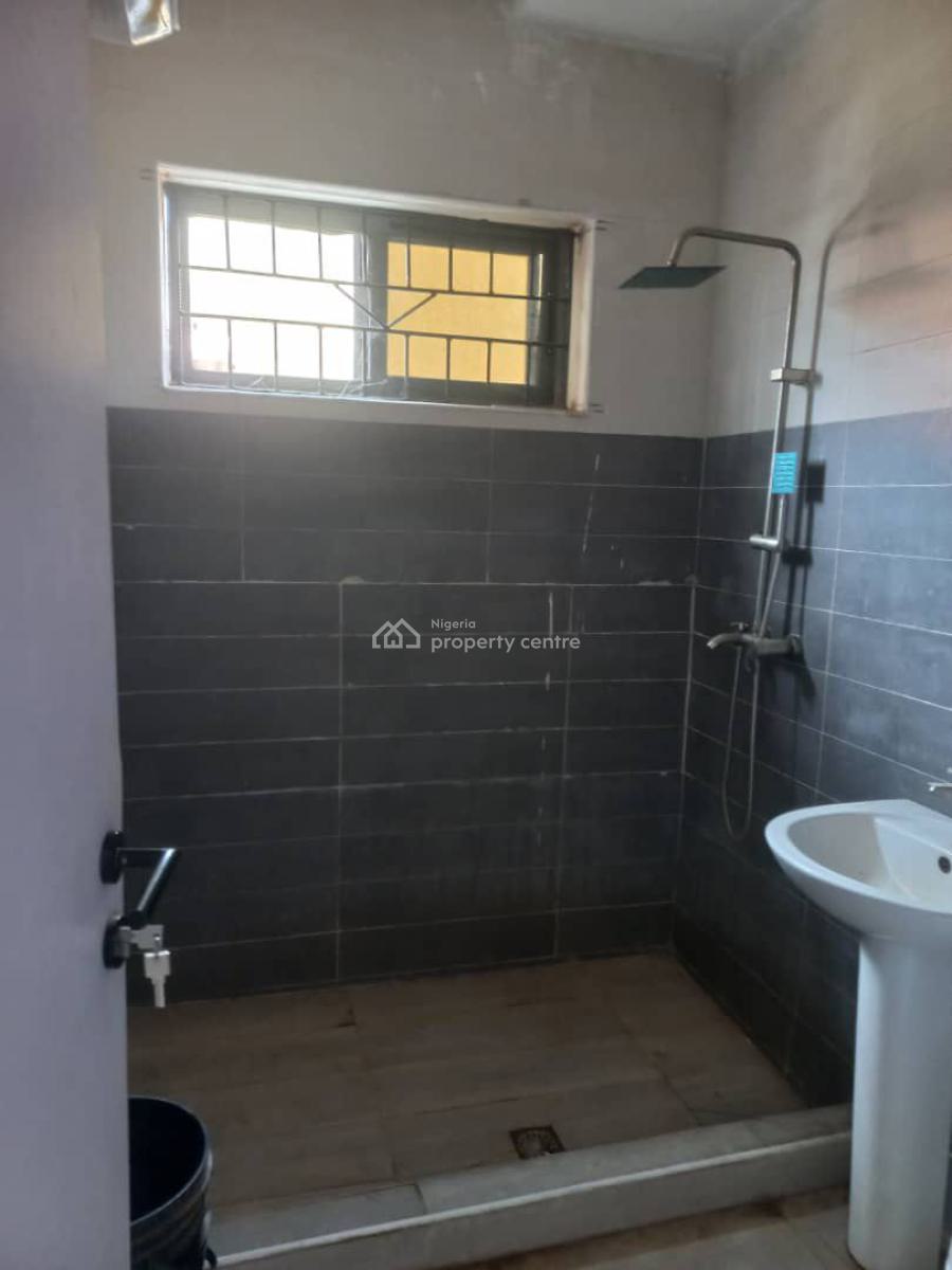 Newly Distress 3 Bedroom Semi Detached Duplex Badore Ajah, Badore, Ajah, Lagos, Semi-detached Duplex for Sale