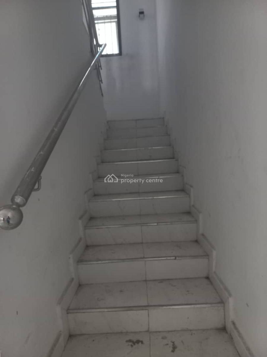 Newly Distress 3 Bedroom Semi Detached Duplex Badore Ajah, Badore, Ajah, Lagos, Semi-detached Duplex for Sale