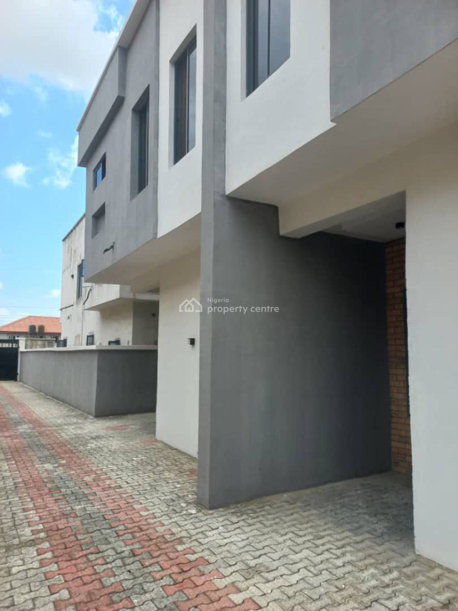 Newly Distress 3 Bedroom Semi Detached Duplex Badore Ajah, Badore, Ajah, Lagos, Semi-detached Duplex for Sale