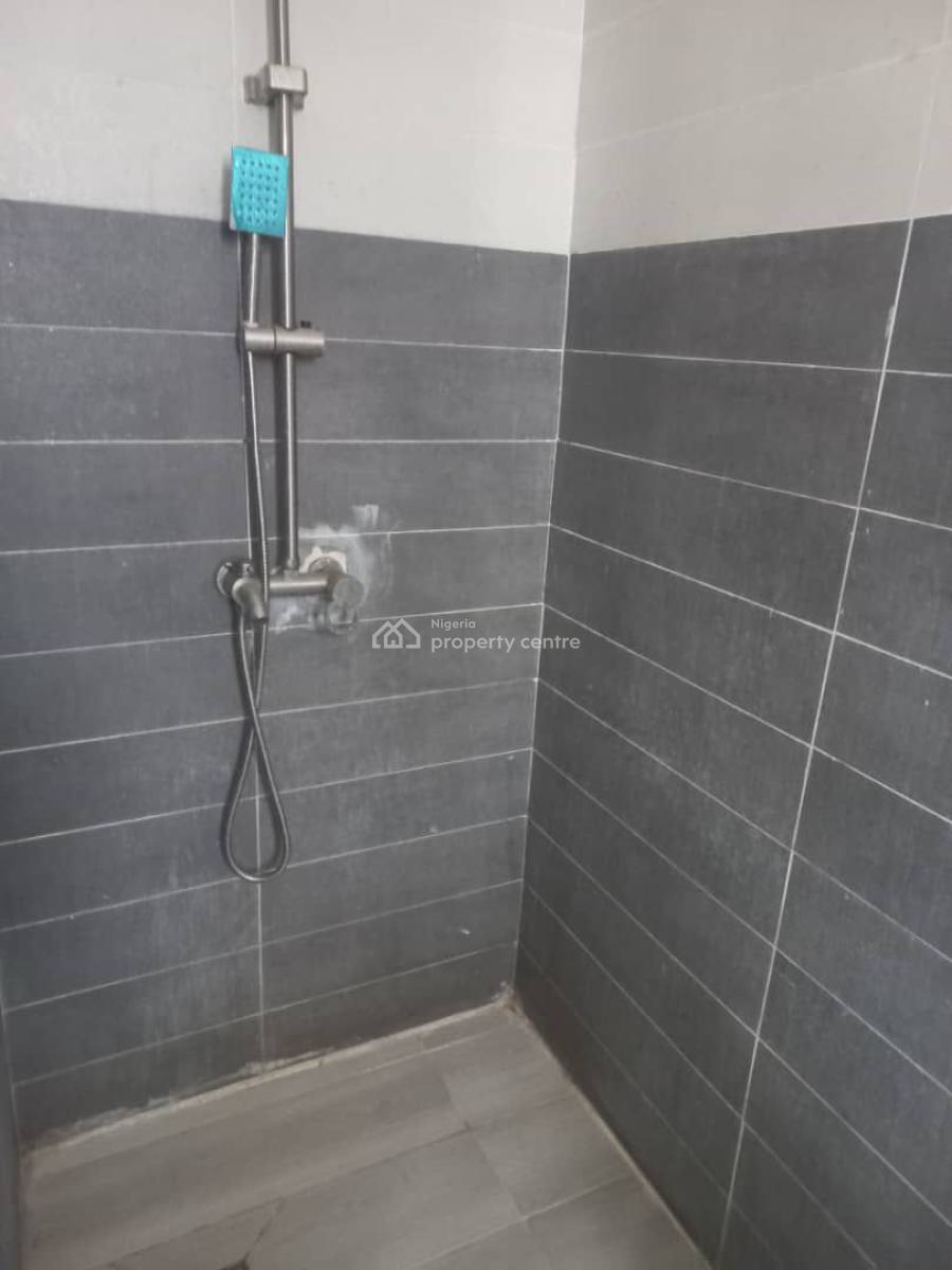 Newly Distress 3 Bedroom Semi Detached Duplex Badore Ajah, Badore, Ajah, Lagos, Semi-detached Duplex for Sale