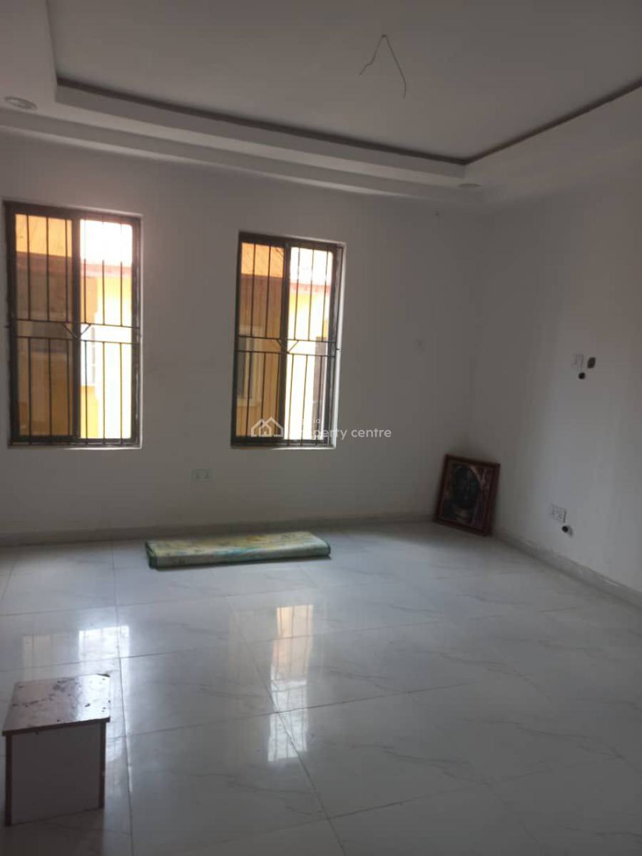 Newly Distress 3 Bedroom Semi Detached Duplex Badore Ajah, Badore, Ajah, Lagos, Semi-detached Duplex for Sale