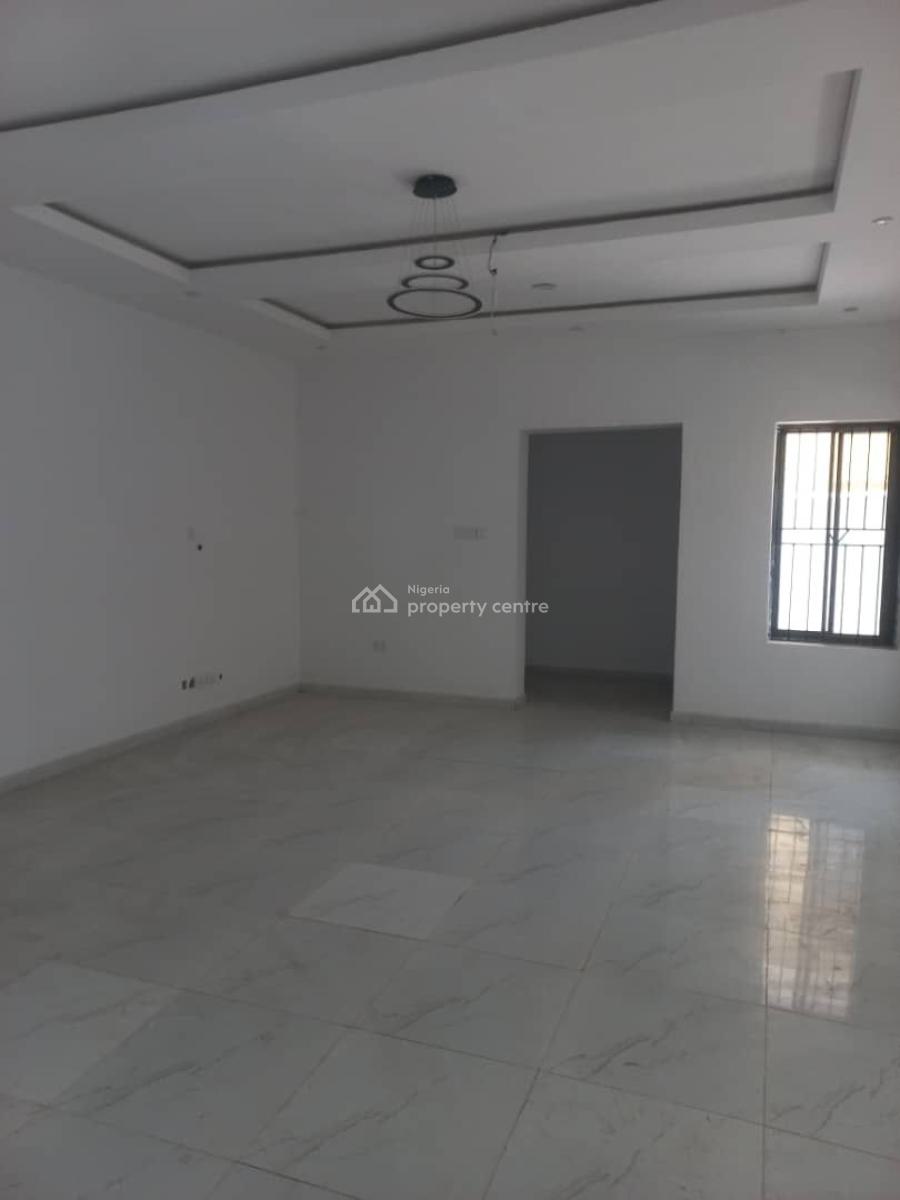Newly Distress 3 Bedroom Semi Detached Duplex Badore Ajah, Badore, Ajah, Lagos, Semi-detached Duplex for Sale