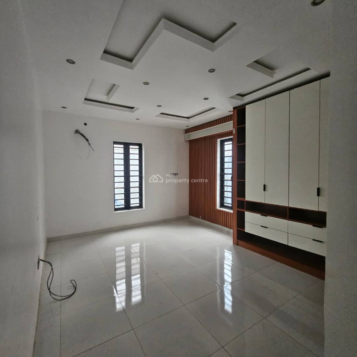 a Lovely 5bedroom Fully Detached Duplex with Bq, Within The Gra, Gra Phase 2, Magodo, Lagos, Detached Duplex for Sale