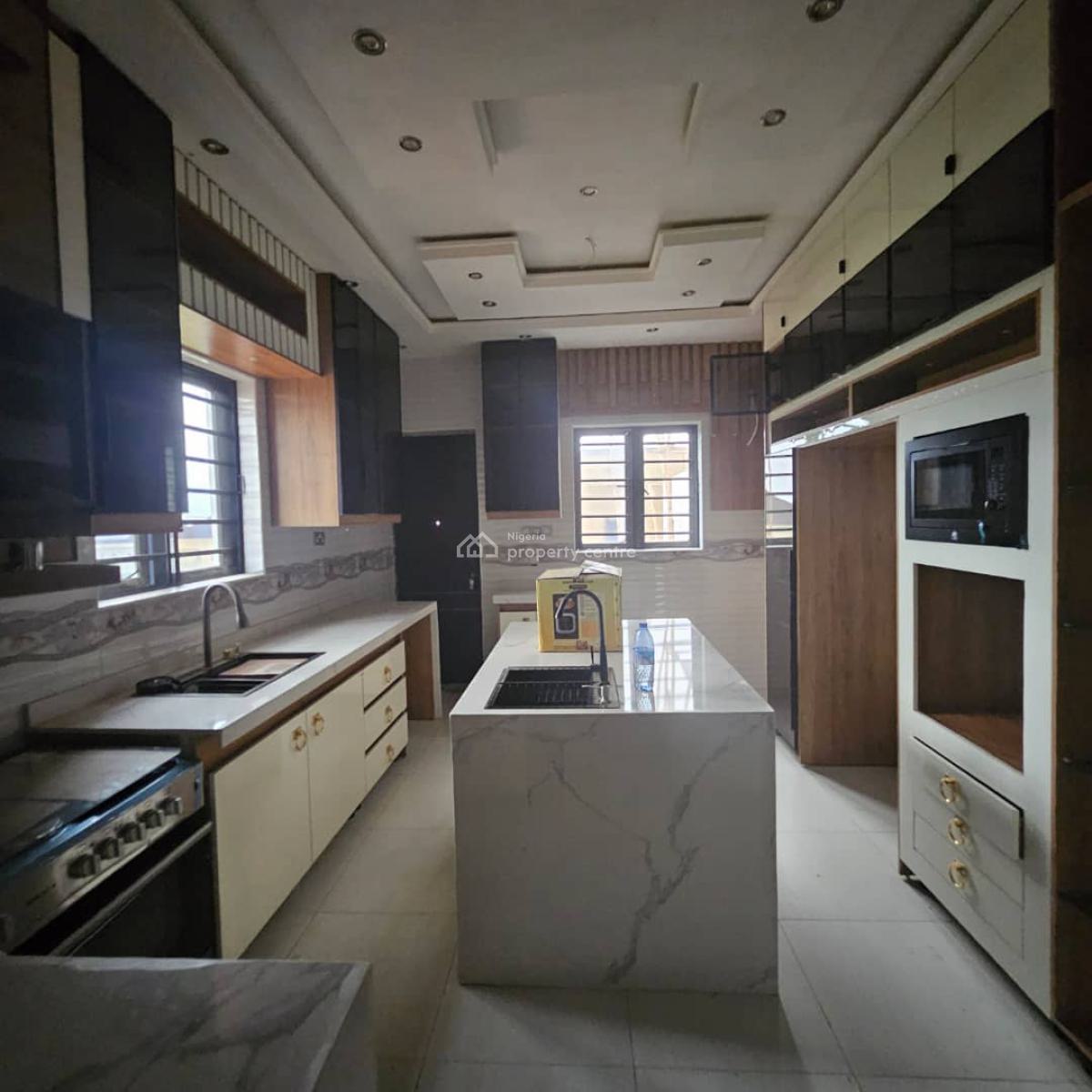 a Lovely 5bedroom Fully Detached Duplex with Bq, Within The Gra, Gra Phase 2, Magodo, Lagos, Detached Duplex for Sale