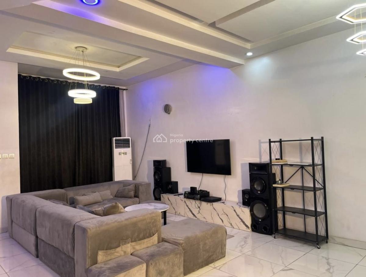 Bedroom in a Clean Apartment, Lekki Peninsula Scheme Ii Road 42, Lekki, Lagos, Terraced Duplex Short Let