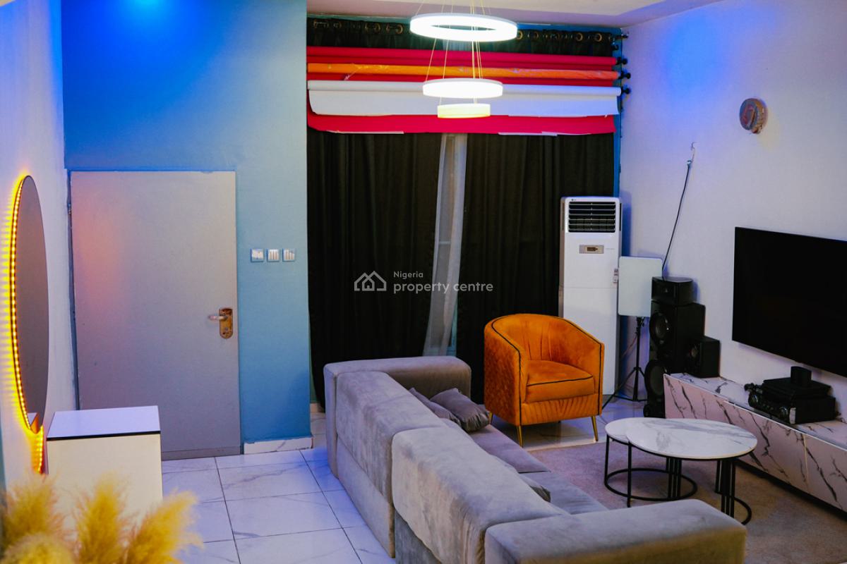 a Room in a Terraced Duplex, 42 Chief Labi Ishola-lemomu Street Lekki Scheme 2, Lekki, Lagos, Terraced Duplex Short Let