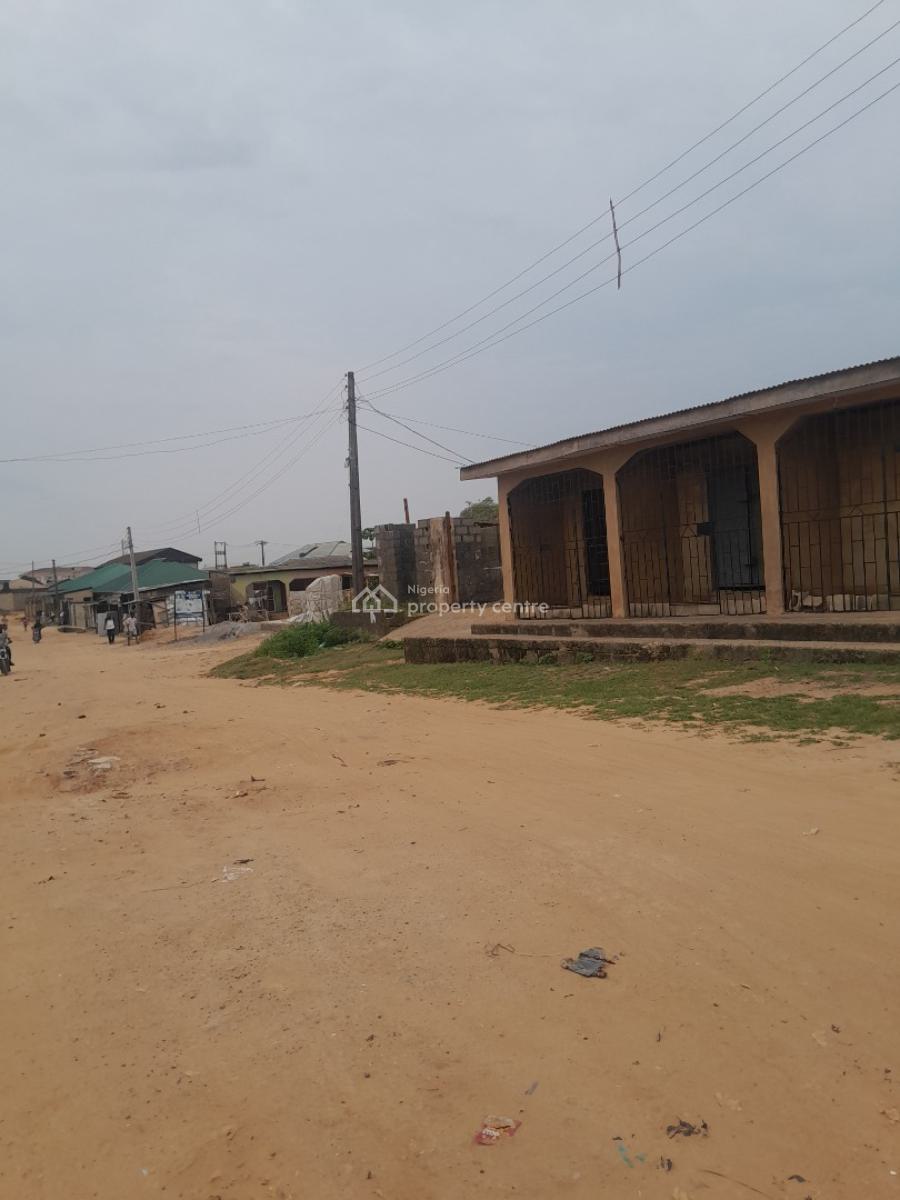 an Half Plot of Land, Igbogbo, Ikorodu, Lagos, Residential Land for Sale