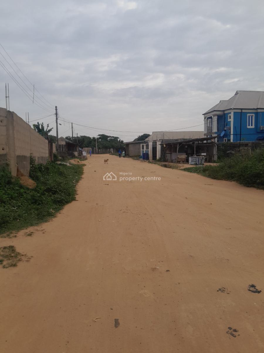 an Half Plot of Land, Igbogbo, Ikorodu, Lagos, Residential Land for Sale