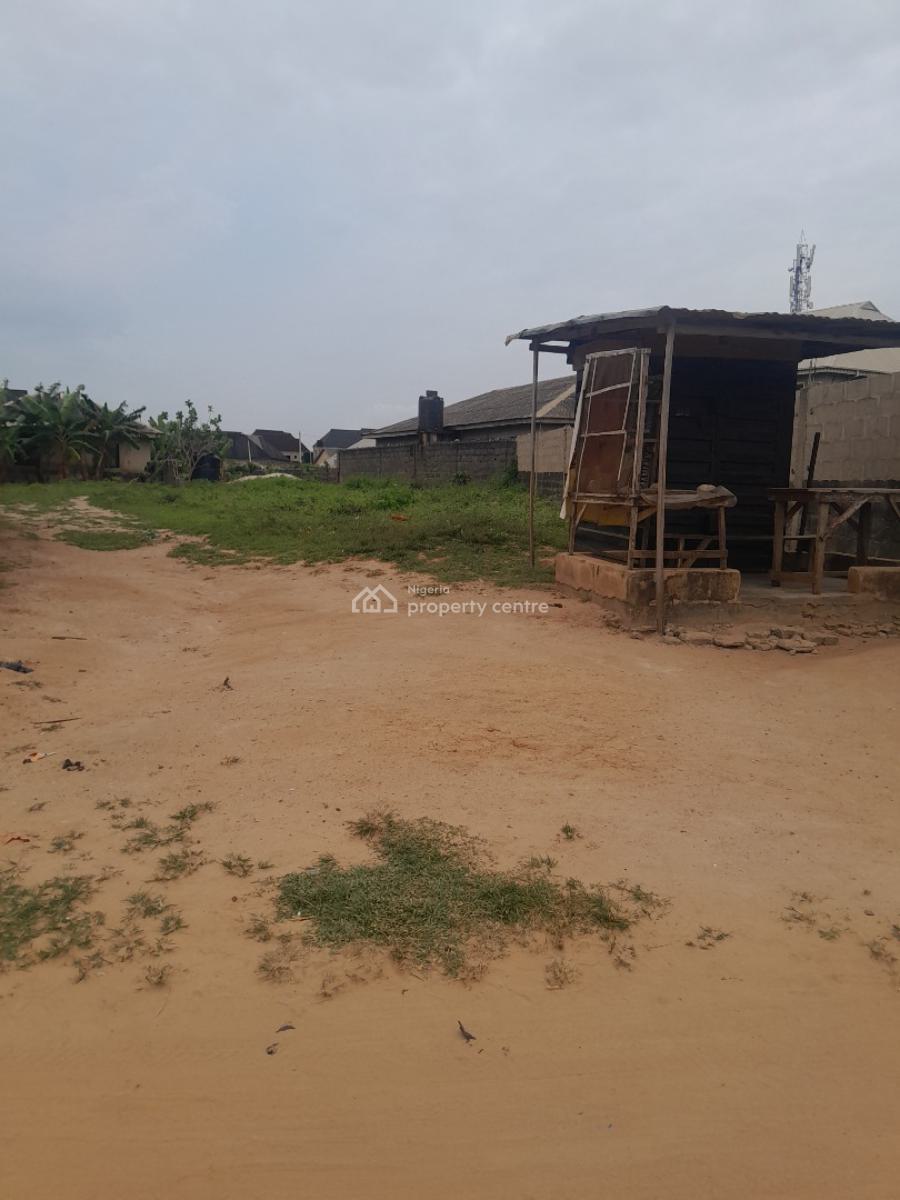an Half Plot of Land, Igbogbo, Ikorodu, Lagos, Residential Land for Sale