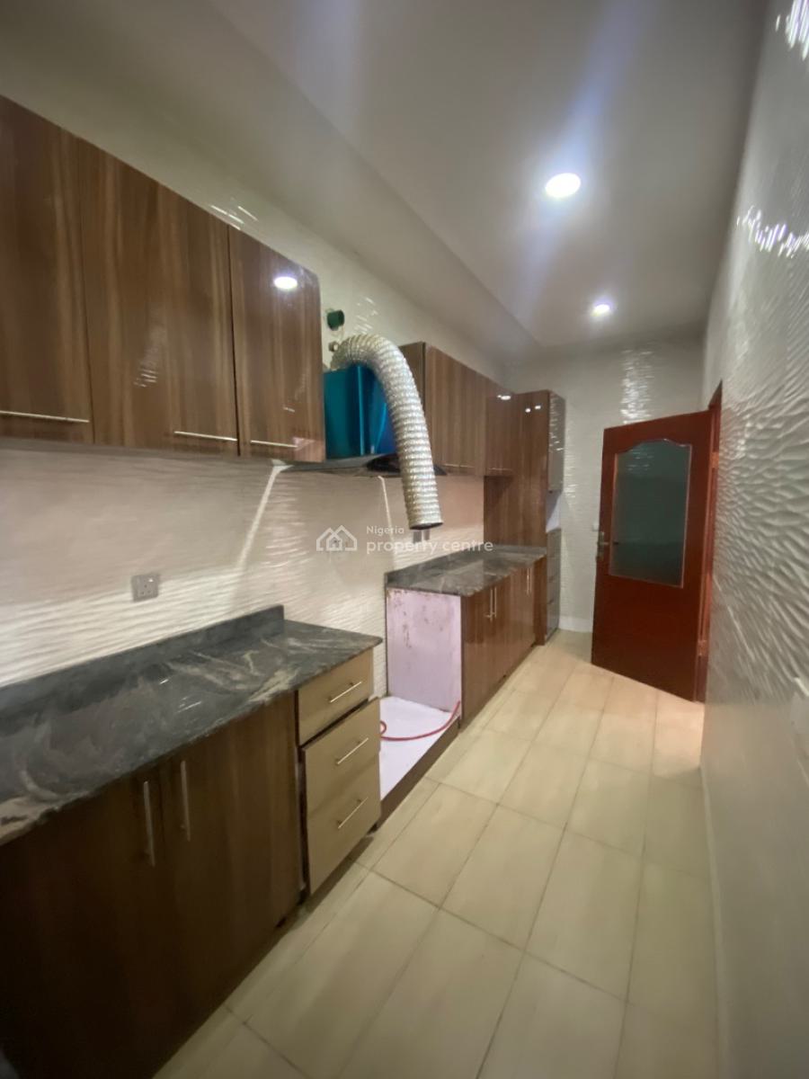 Well Built 2 Bedroom Apartment, Ikate, Lekki, Lagos, Flat / Apartment for Rent