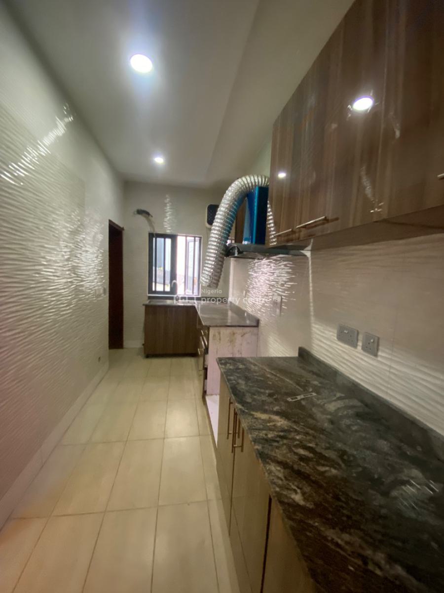 Well Built 2 Bedroom Apartment, Ikate, Lekki, Lagos, Flat / Apartment for Rent