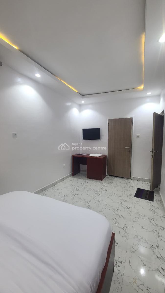 Furnished Studio Apartment, Lekki Phase 1, Lekki, Lagos, Flat / Apartment for Rent