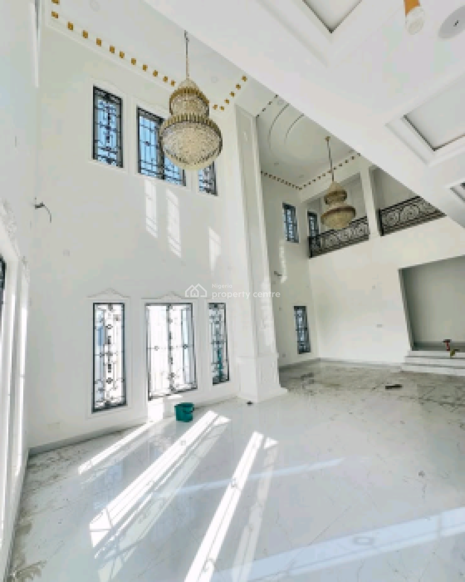 Luxury 9 Bedroom Mansion with a Penthouse and Swimming Pool, Guzape District, Abuja, House for Sale