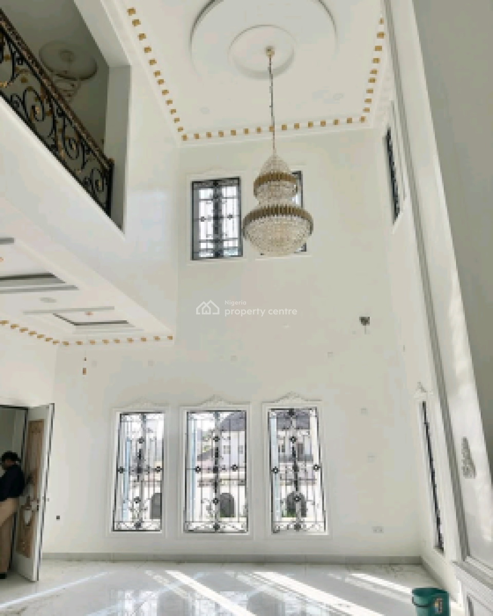Luxury 9 Bedroom Mansion with a Penthouse and Swimming Pool, Guzape District, Abuja, House for Sale