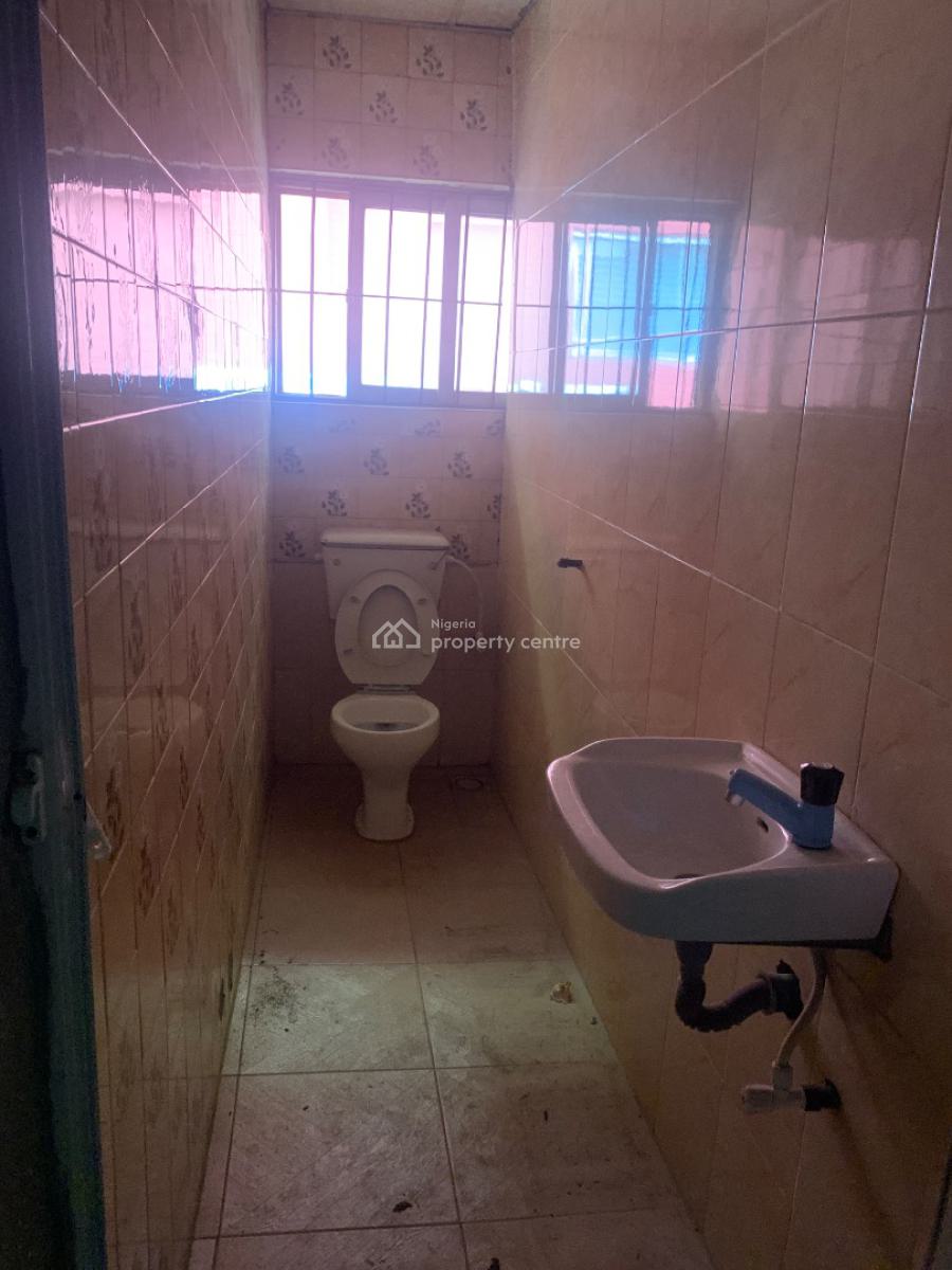 Well Maintained 3 Bedrooms Flat, Opebi, Ikeja, Lagos, Flat / Apartment for Rent