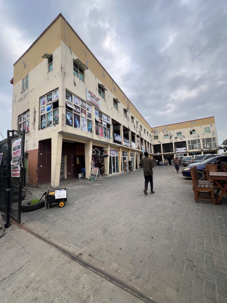 Distressed Commercial Property, Off Ologufe Road, Awoyaya, Ibeju Lekki, Lagos, Plaza / Complex / Mall for Sale
