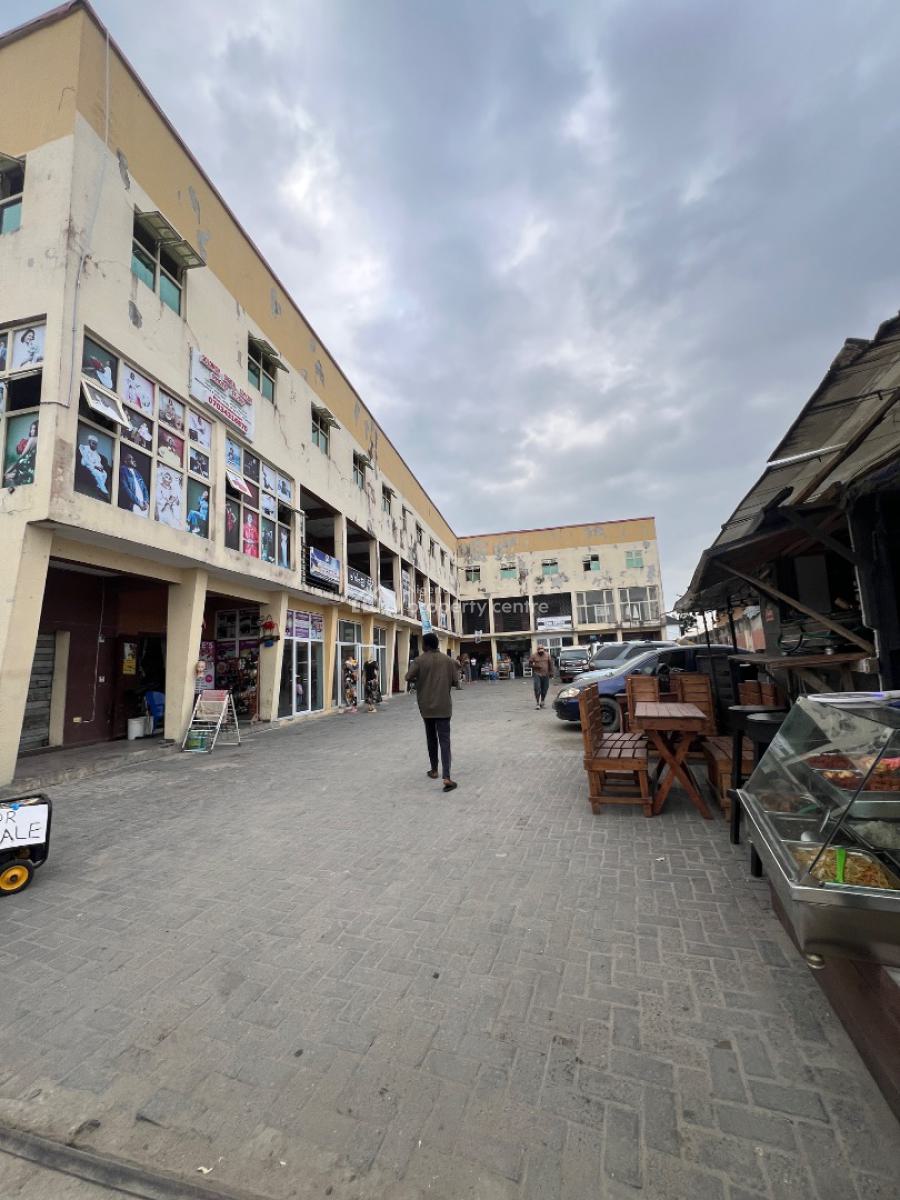 Distressed Commercial Property, Off Ologufe Road, Awoyaya, Ibeju Lekki, Lagos, Plaza / Complex / Mall for Sale