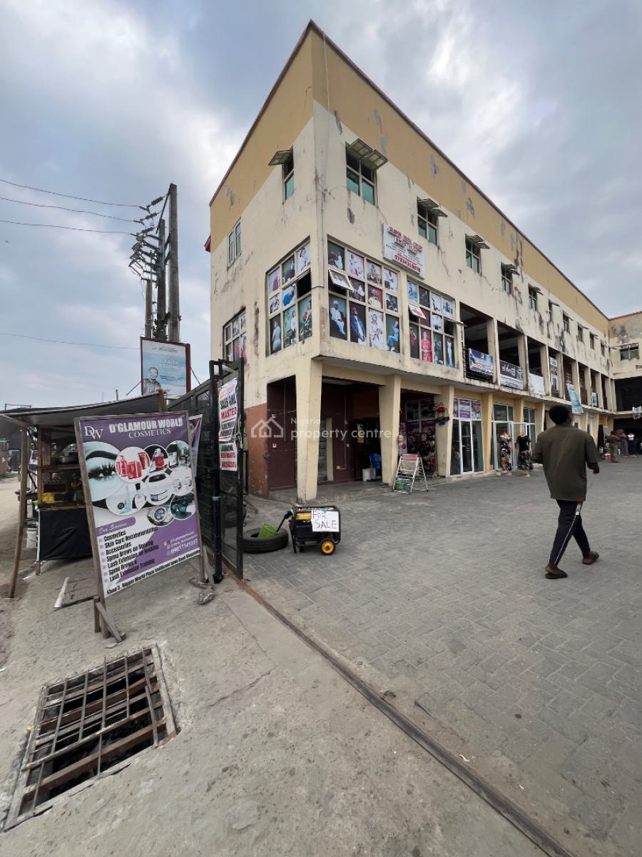 Distressed Commercial Property, Off Ologufe Road, Awoyaya, Ibeju Lekki, Lagos, Plaza / Complex / Mall for Sale
