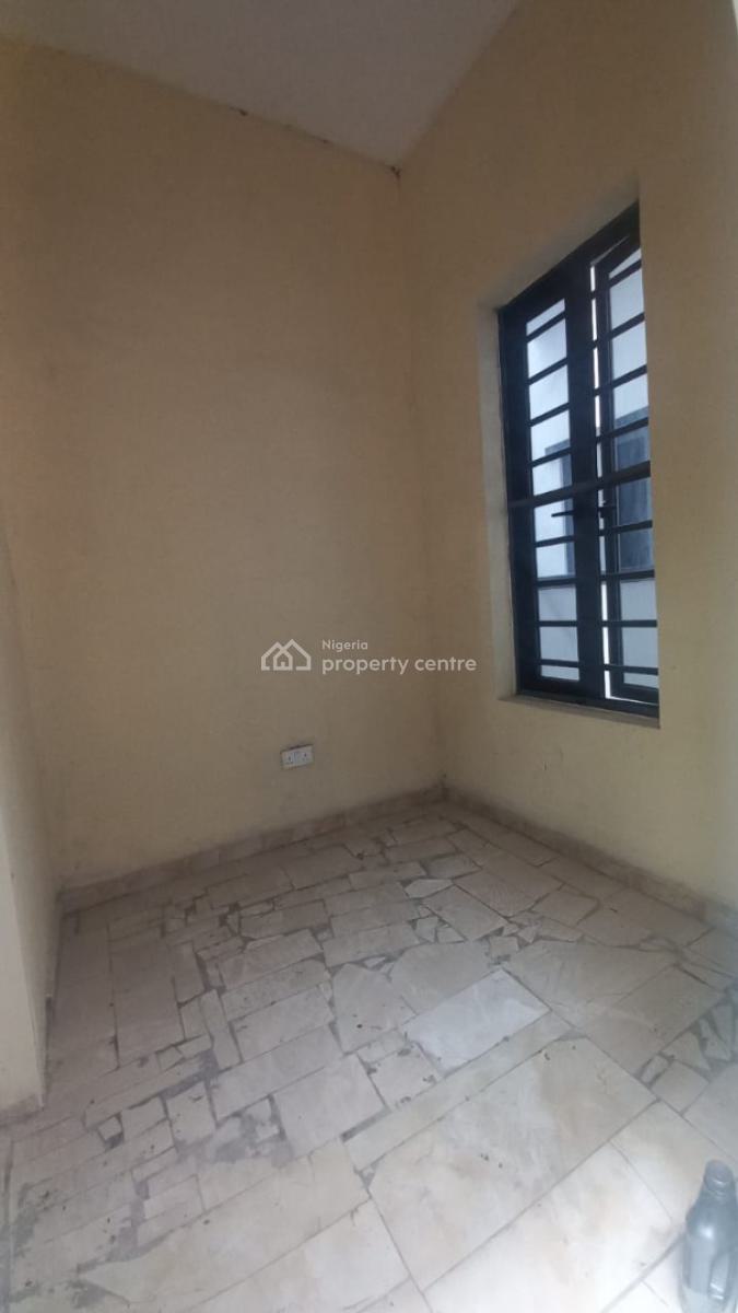 Compact Sized Room Bq, Royal Pine Estate Gate 3, Orchid Road, Lekki, Lagos, Self Contain (single Rooms) for Rent