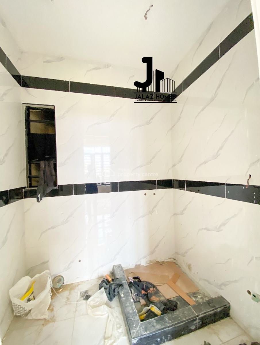 2 Bedroom Apartment, Lekki Phase 1, Lekki, Lagos, Flat / Apartment for Sale
