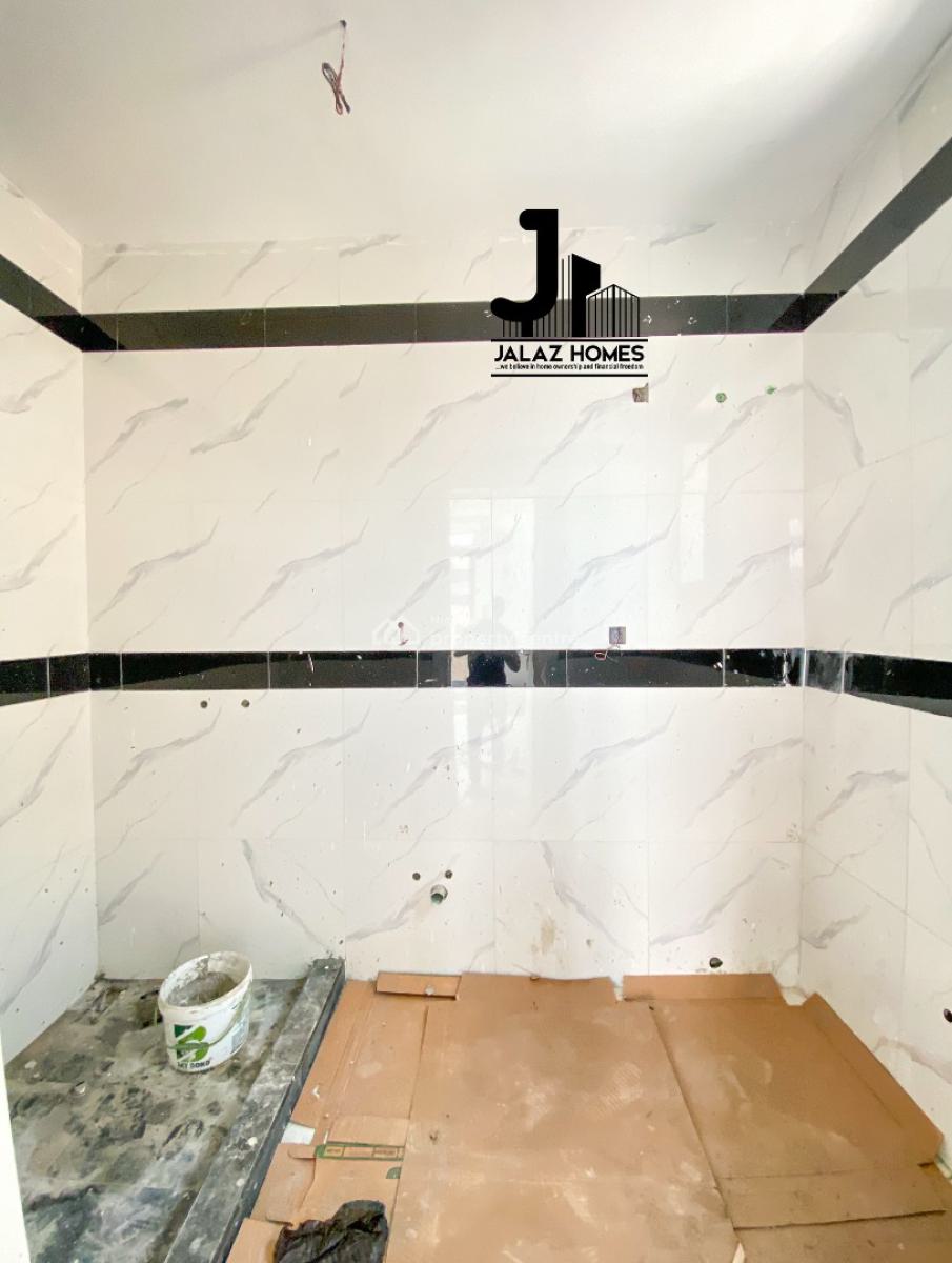 2 Bedroom Apartment, Lekki Phase 1, Lekki, Lagos, Flat / Apartment for Sale